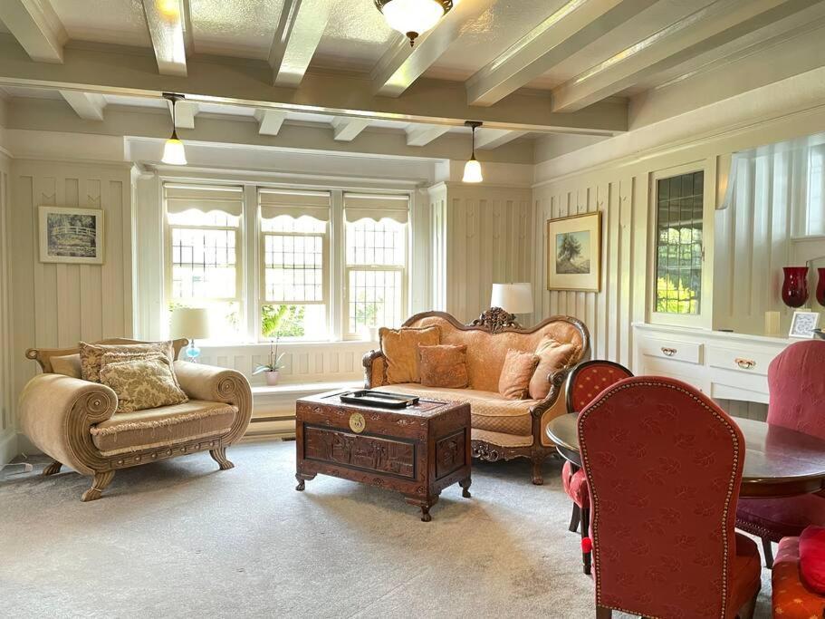 Parlor Suite In Heritage Manor, Fairfield, Near Dt Victoria Exterior foto